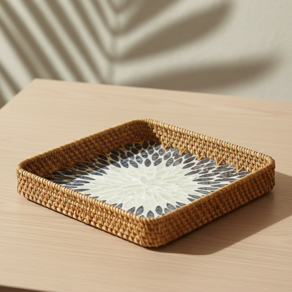 BLUE RAINDROP SQUARE SEASHELL TRAY