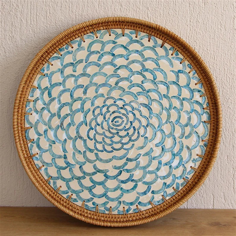BLUE RAINBOW ROUND SEASHELL TRAY