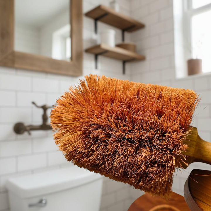 TEAK BATHROOM SCRUB