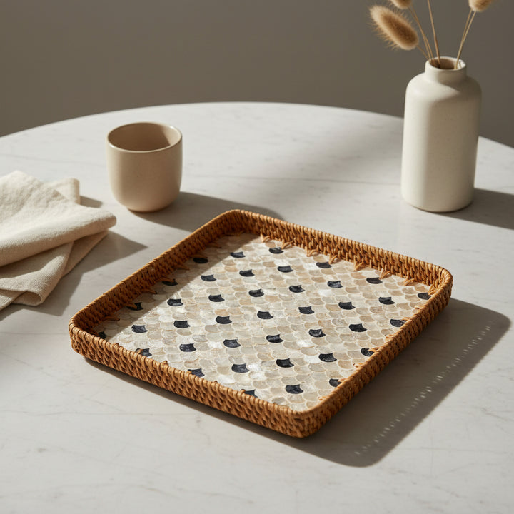 SCALES SQUARE SEASHELL TRAY