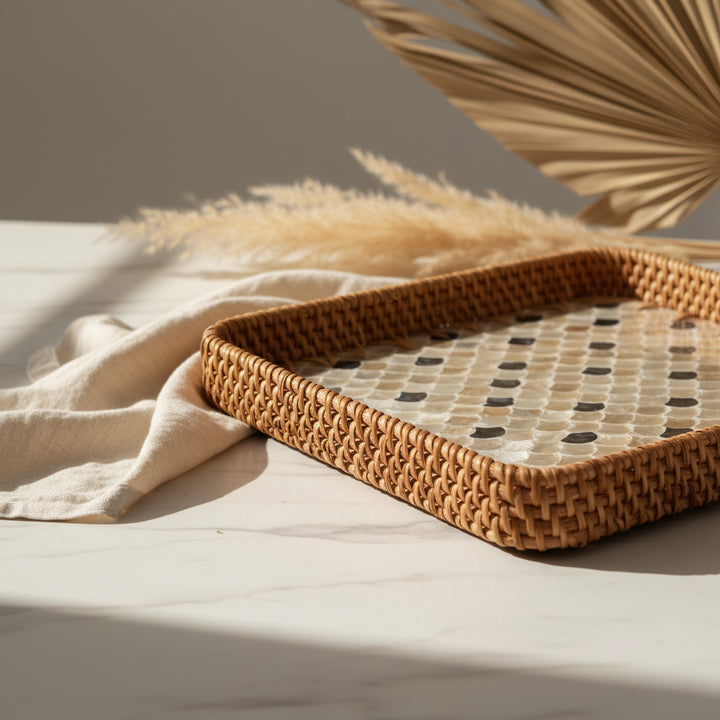 SCALES SQUARE SEASHELL TRAY