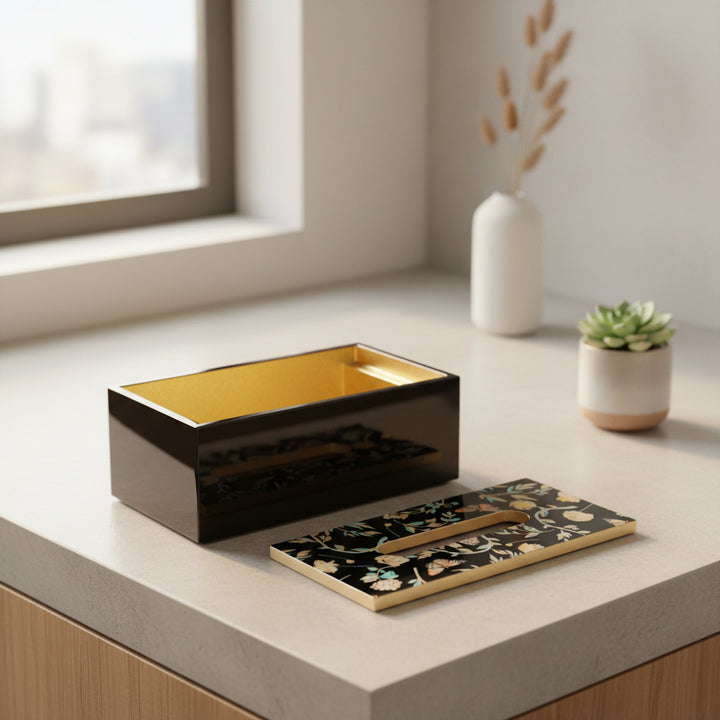 SEASHELL TISSUE HOLDER