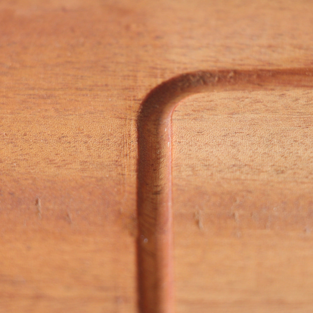 Mahogany Wood Cutting Board with Heart Handle