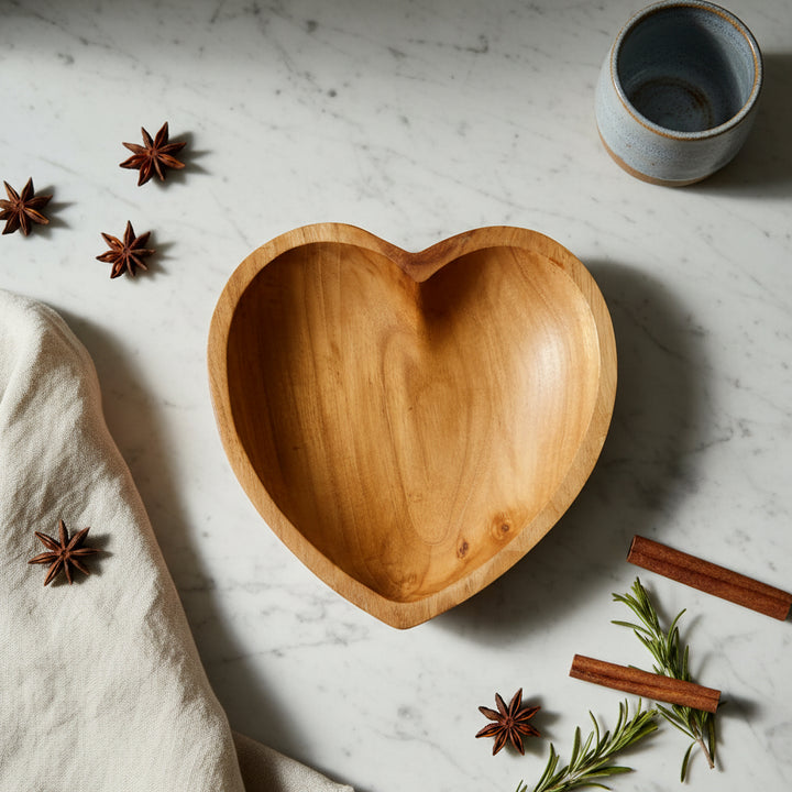 TEAK HEART SAUCER