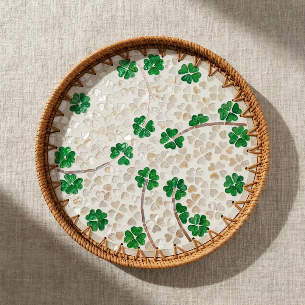 LUCKY CHARM SEASHELL TRAY