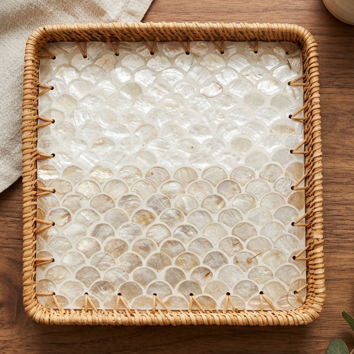 GOLD SCALES SQUARE SEASHELL TRAY